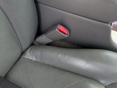 98-04 Seville Passenger Right Front Seat Belt Buckle Receiver Dark Gray 145