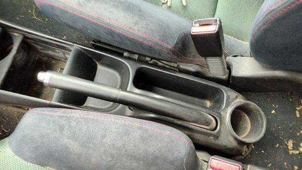 2004 Honda Civic Front Console Black Bk — photo 3