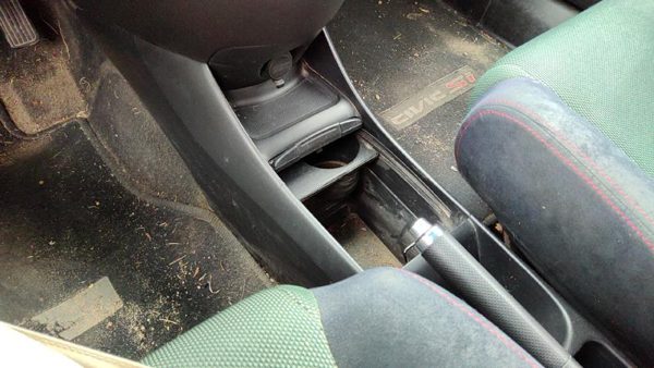 2004 Honda Civic Front Console Black Bk — photo 6