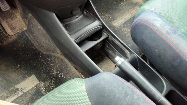 2004 Honda Civic Front Console Black Bk — photo 5