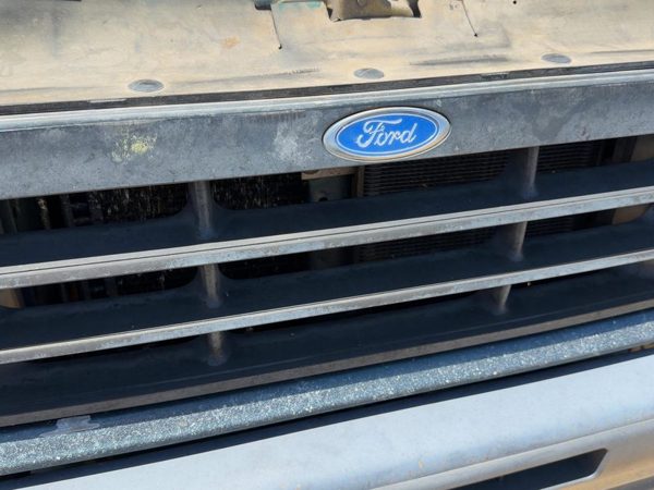 91-94 Ford Explorer 2 Dr Front Grille Assembly Painted Exc Limited OEM F1TZ8200A — photo 6