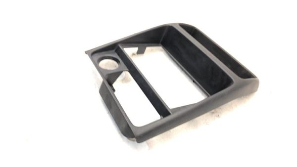 1996-1998 Geo Tracker Trim Bezel Around Radio Surround Dash Panel Oem Black — photo 8