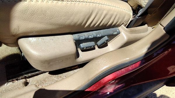 01-03 Volvo V70 Xc Driver Left Side Power Seat Switch With Trim Panel Beige B951 — photo 6