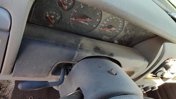 99-04 Jeep Grand Cherokee Trim Bezel Below Speedometer Dash Surround Panel Gray — photo 2