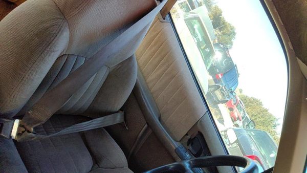 88-96 Grand Prix Driver Left Front Seat Belt Retractor Oem Shoulder Tan 2 Door — photo 1