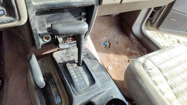 94 Grand Cherokee Floor Shifter Lever Assembly Shift Unit Automatic Transmission — photo 3