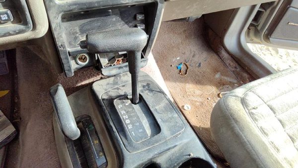 94 Grand Cherokee Floor Shifter Lever Assembly Shift Unit Automatic Transmission — photo 2