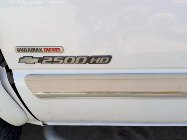 03-07 Silverado 2500 Driver Left Front Moulding From Door Trim Strip White 50U — photo 4