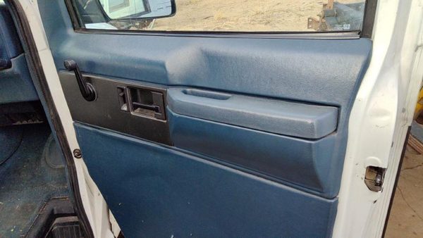 1992-1995 Gmc Safari Passenger Right Front Door Trim Panel Manual Windows Blue — photo 2