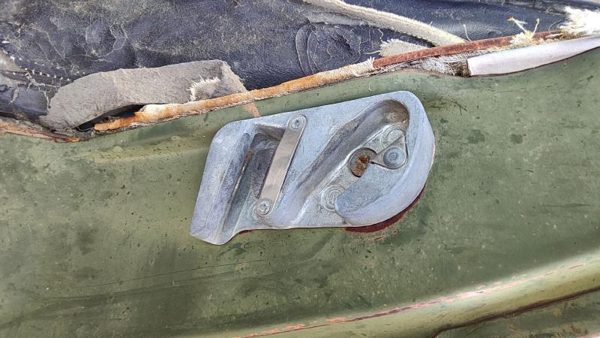 1953-1954 Chevy Bel Air 150 Sedan Driver Left Rear Door Latch Striker Oem — photo 1