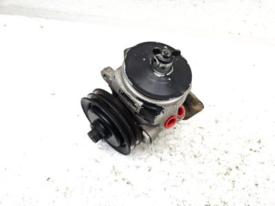 1980 Mercedes 450SL 107 Power Steering Pump with Mount Bracket OEM 4.5L