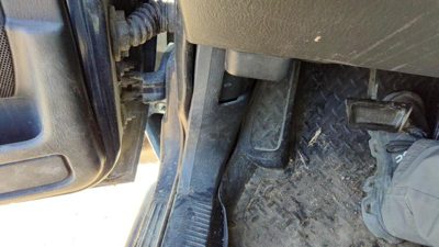 2002-2004 Jeep Grand Cherokee Driver Left Lower Kick Trim Panel Oem Gray Dv