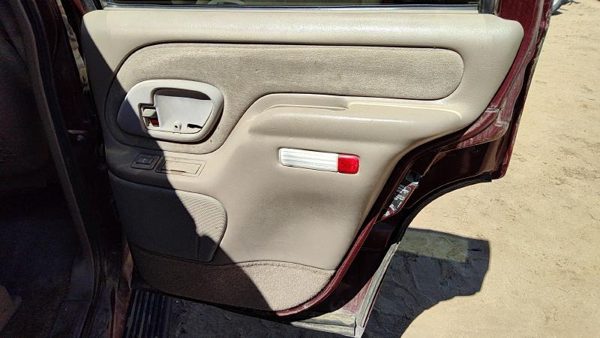 95-99 Gmc Yukon Passenger Right Rear Inside Door Trim Panel Only Back Tan 522 — photo 1