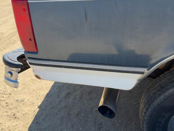92-97 Ford F250 Passenger Right Rear Moulding On Rear Of Box Oem — photo 2