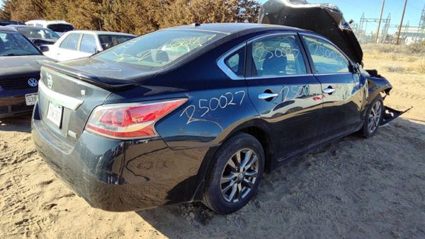 2015 Nissan Altima — vehicle photo 6
