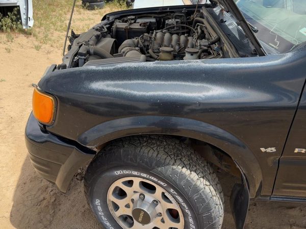 1998-2004 Isuzu Rodeo Driver Left Front Fender Oem 5505599 — photo 2