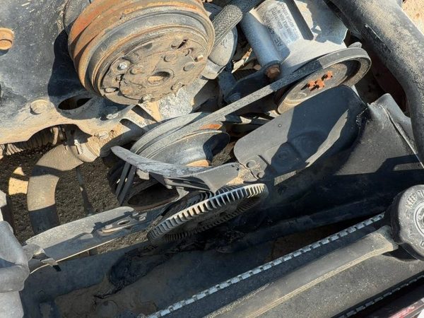 1991 Dodge Dakota Complete Cooling Fan Blade Assembly With Clutch Oem 04266059 — photo 2