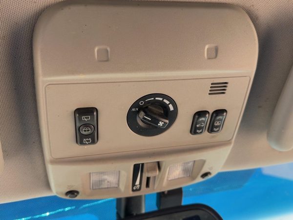04-06 Srx Center Overhead Console Oem Dome Light Map Lamp Cubby Gray 132 — photo 1