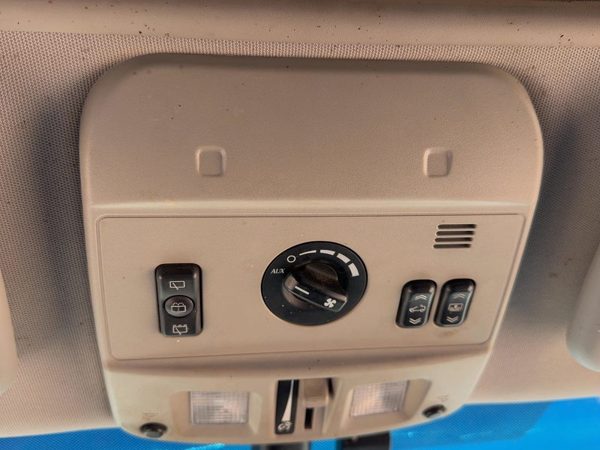 04-06 Srx Center Overhead Console Oem Dome Light Map Lamp Cubby Gray 132 — photo 4
