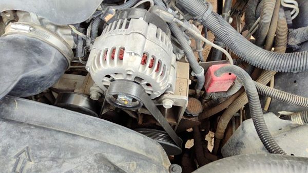 99-04 Chevy Silverado 2500 Hd Power Steering Pump With Mount Bracket Oem 6.0L — photo 1
