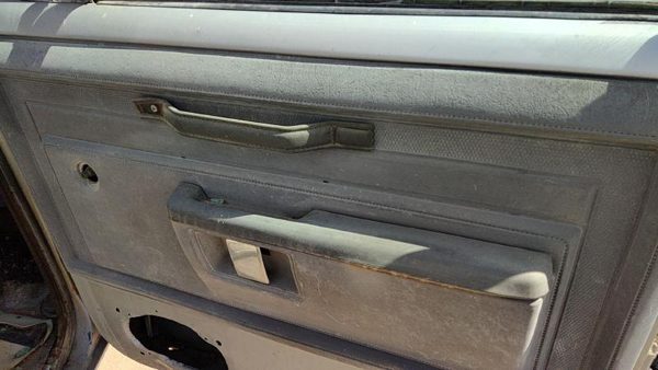 1986 Dodge Ram W250 Passenger Right Front Inside Door Trim Panel Only Oem Gray — photo 3