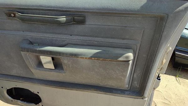 1986 Dodge Ram W250 Passenger Right Front Inside Door Trim Panel Only Oem Gray — photo 9