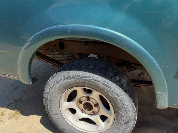 97-04 F150 Passenger Right Rear Wheel Flare Moulding Oem Back Pacific Green Ps — photo 1