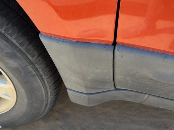 01-07 Ford Escape Driver Left Moulding From Fender Oem Trim Strip Dark Platinum — photo 1