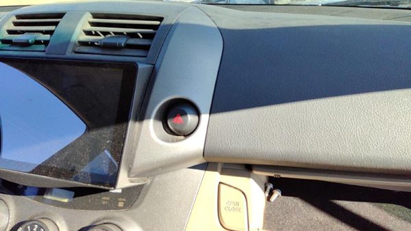 11-12 Toyota Rav-4 Center Dash Vent With Trim Bezel Oem — photo 3