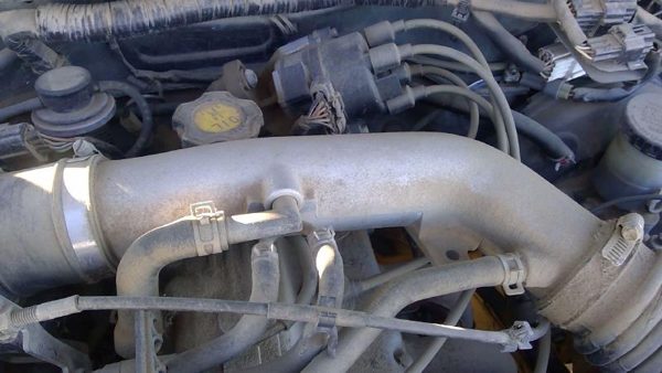1996 Geo Tracker Air Intake Tube Elbow Oem Aluminum 1.6L — photo 1