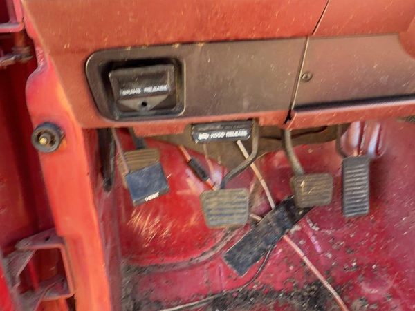 82-94 Chevy S10 Pickup Parking Brake Pedal Assembly Oem Complete Emergency Unit — photo 3