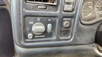 2002 GMC Sierra 2500 HD Headlight Switch (dash Mtd)