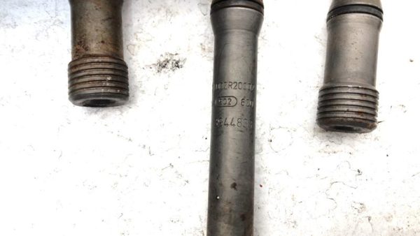 01-02 Dodge Ram 2500 Fuel Injector Hold Downs And Injector Tubes 5.9L Cummins — photo 10