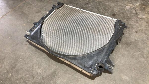 2013-2018 Dodge Ram 4500 Radiator With Fan Shroud Oem Cummins 6.7L At 4X4 — photo 3