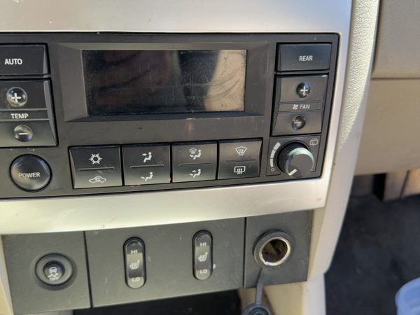 2004 Dodge Durango Temperature Control Module In Dash Heater Ac Head Unit Oem — photo 2