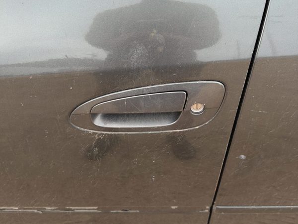 2002-2006 Nissan Altima Driver Left Front Outside Door Handle Oem Smoke K11 — photo 3