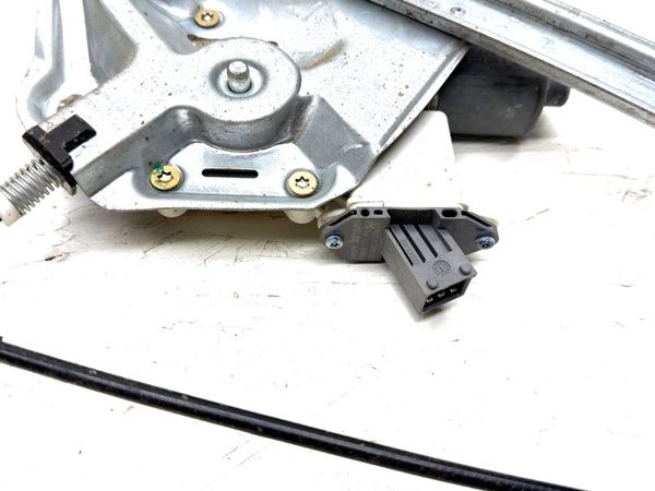 05-11 Cadillac Sts Passenger Right Front Power Window Regulator With Motor Oem — photo 9