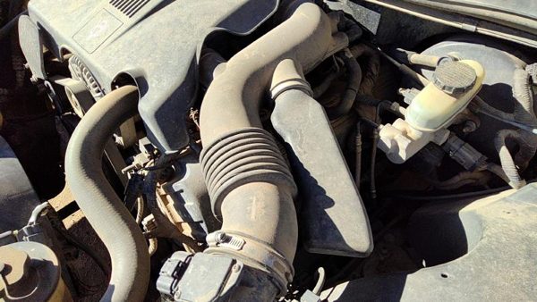 2001-2011 Lincoln Town Car Driver Left Cylinder Head Assembly Oem 4.6L — photo 2