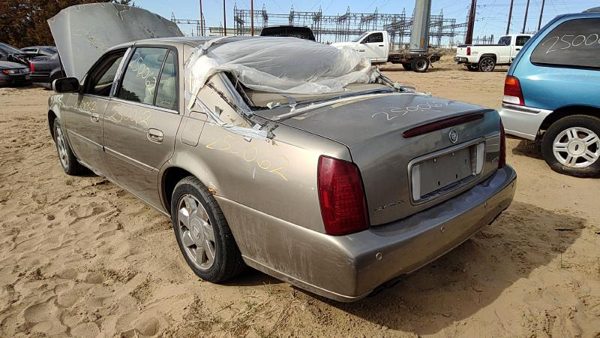 2002 Cadillac DeVille — vehicle photo 5