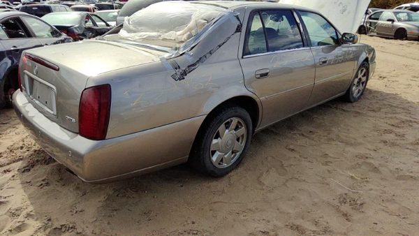 2002 Cadillac DeVille — vehicle photo 6