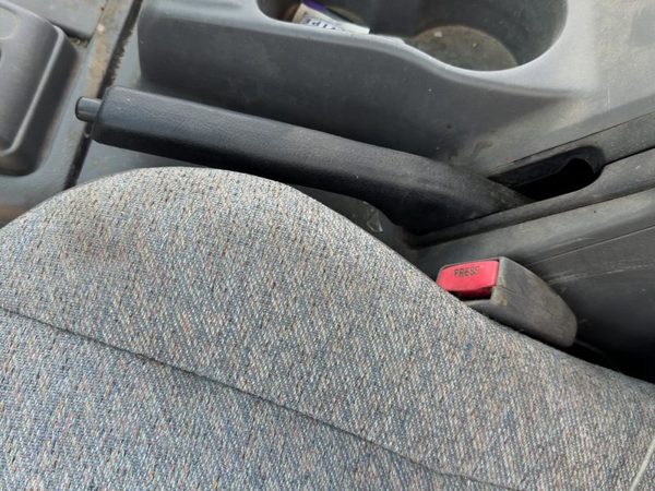 1998-2004 Isuzu Rodeo Parking Brake Handle Assembly Oem Emergency Ebrake — photo 3