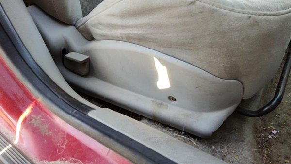 05-10 Chevy Cobalt Passenger Right Side Seat Trim Panel Oem 14C Gray — photo 2