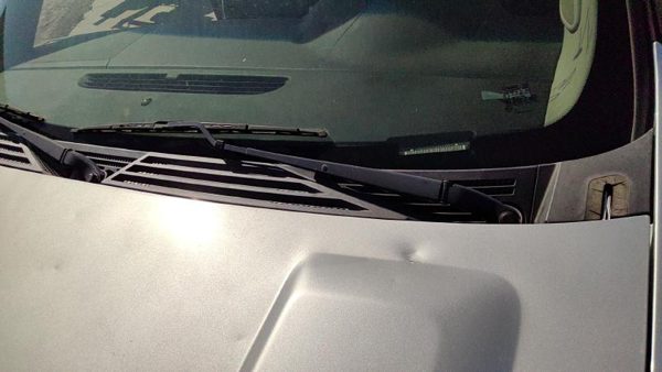 2010 Chevy Tahoe Cowl Vent Panel/screen — photo 4