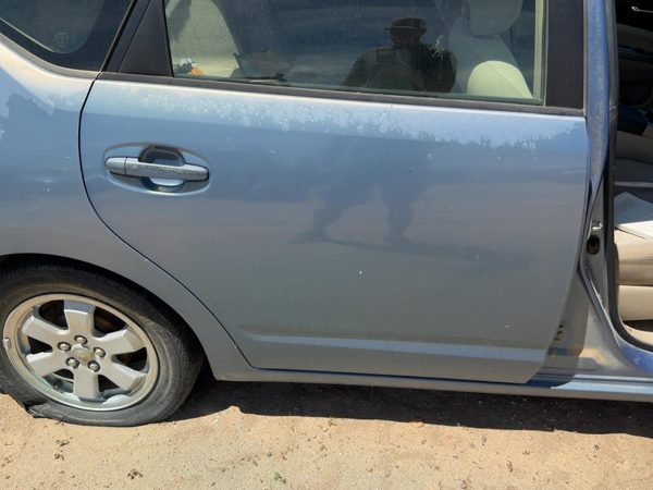 2005 Toyota Prius Rear Door RH Blue 8S2 — photo 4
