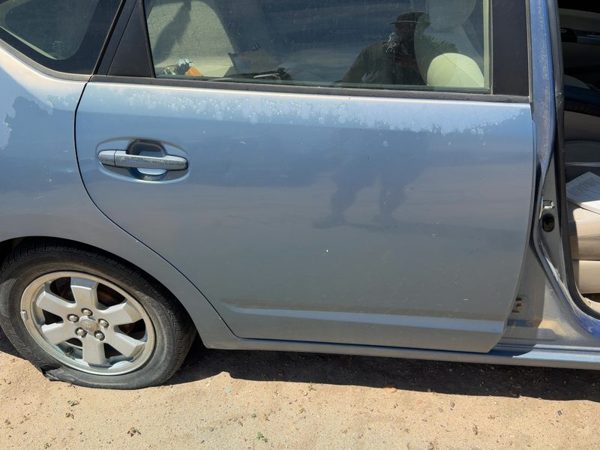 2005 Toyota Prius Rear Door RH Blue 8S2 — photo 3