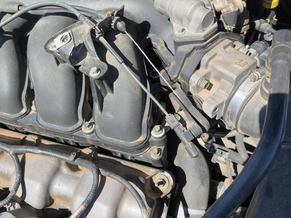 2005-2008 Ford Escape Complete Fuel Rail With Injectors Set Loaded Oem 3.0L — photo 3