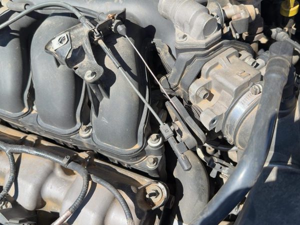 2005-2008 Ford Escape Complete Fuel Rail With Injectors Set Loaded Oem 3.0L — photo 5