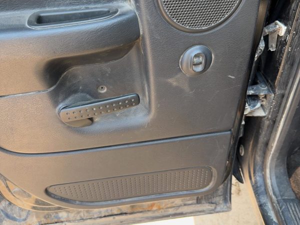 02-05 Ram 1500 Driver Left Rear Door Trim Panel Switches Back Dark Gray V9Dv — photo 3