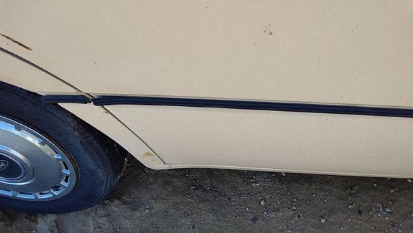 1984-1987 Ford Tempo Passenger Right Rear Moulding From Door Oem Back Trim Strip — photo 2