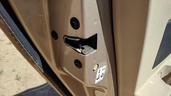 2003-2006 Cadillac Cts Driver Left Rear Door Latch With Rods/Cables Oem Back — photo 2
